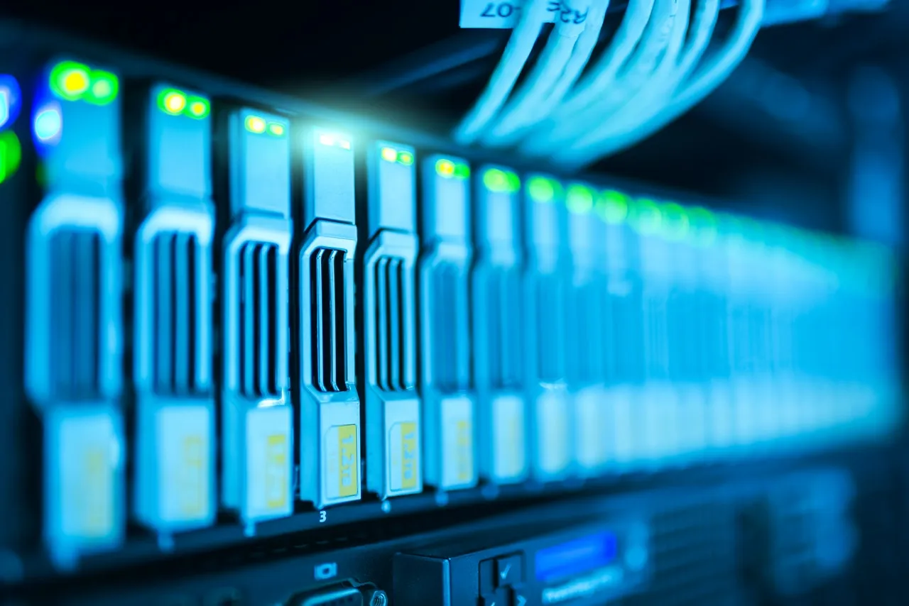 Private Cloud vs Public Cloud: Which is Better?