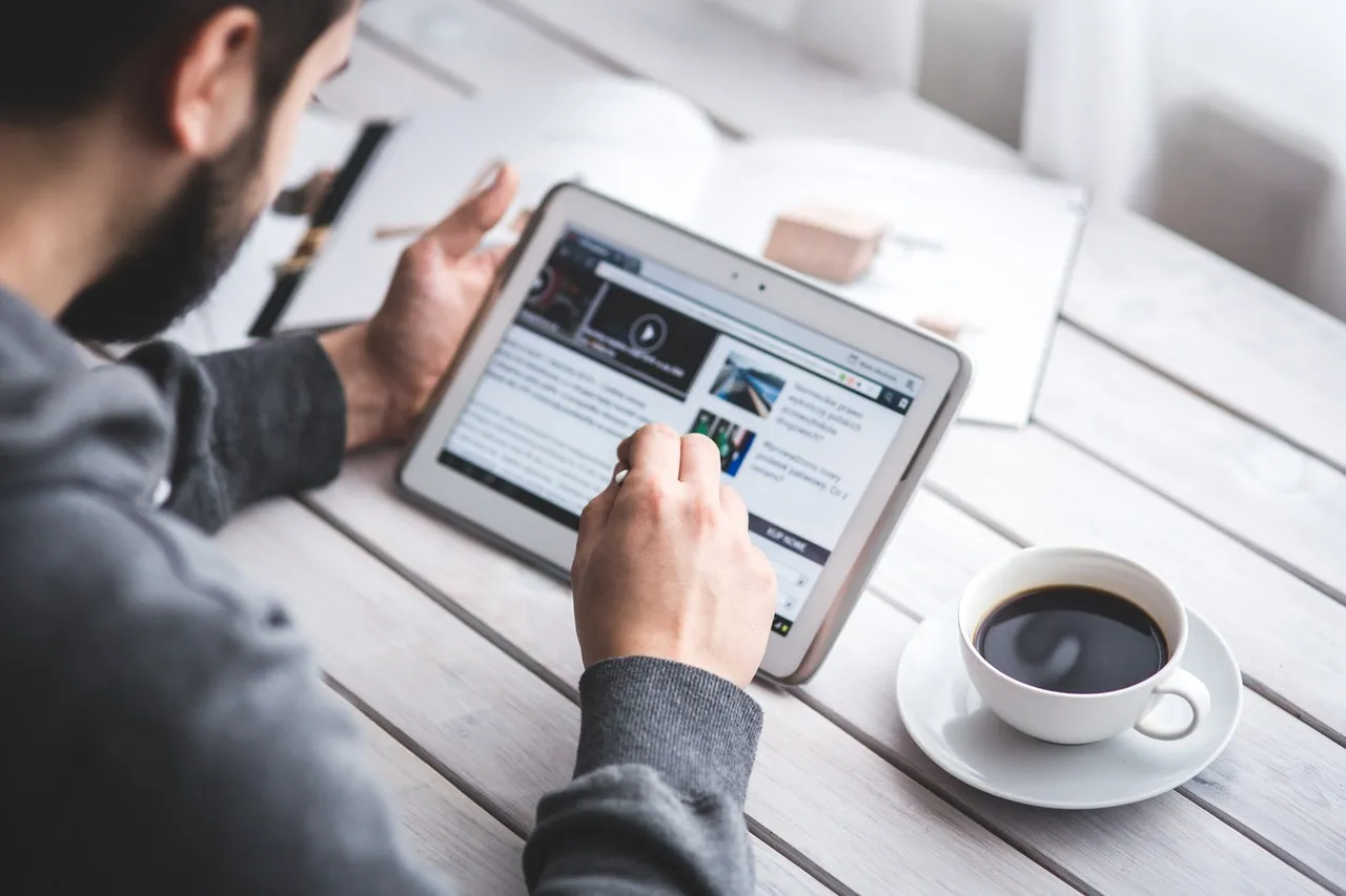 BYOD + WHY MOBILE APPLICATION MANAGEMENT